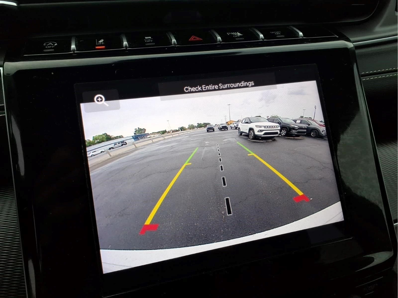 2023 Jeep Grand Cherokee Laredo 4x4