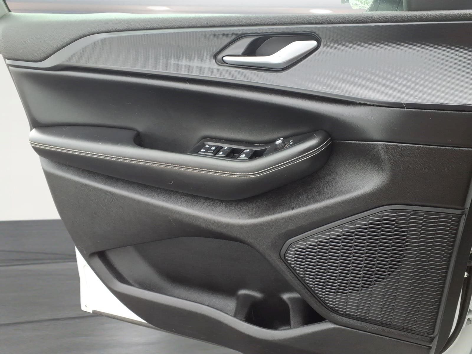 2023 Jeep Grand Cherokee Laredo 4x4