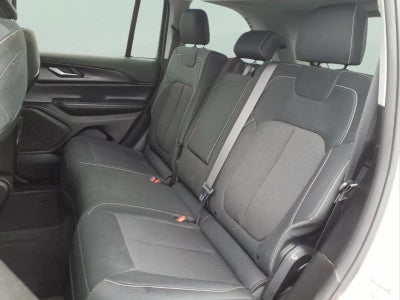 2023 Jeep Grand Cherokee Laredo 4x4