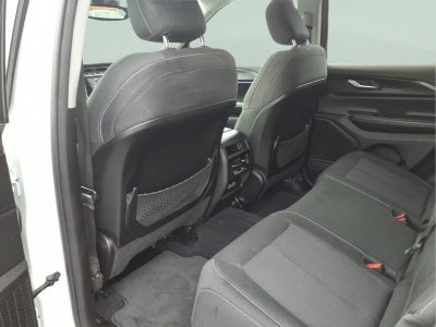 2023 Jeep Grand Cherokee Laredo 4x4