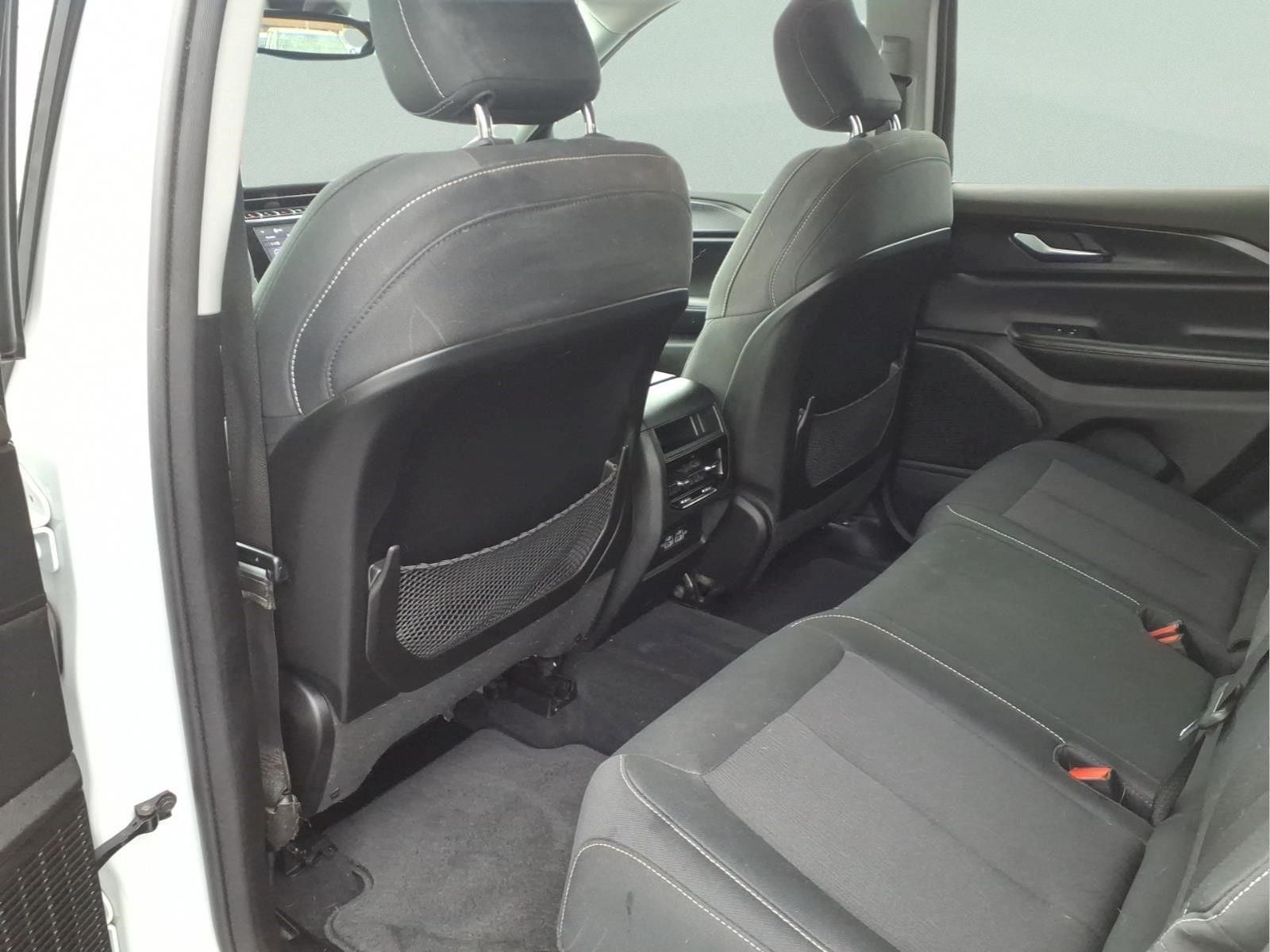 2023 Jeep Grand Cherokee Laredo 4x4