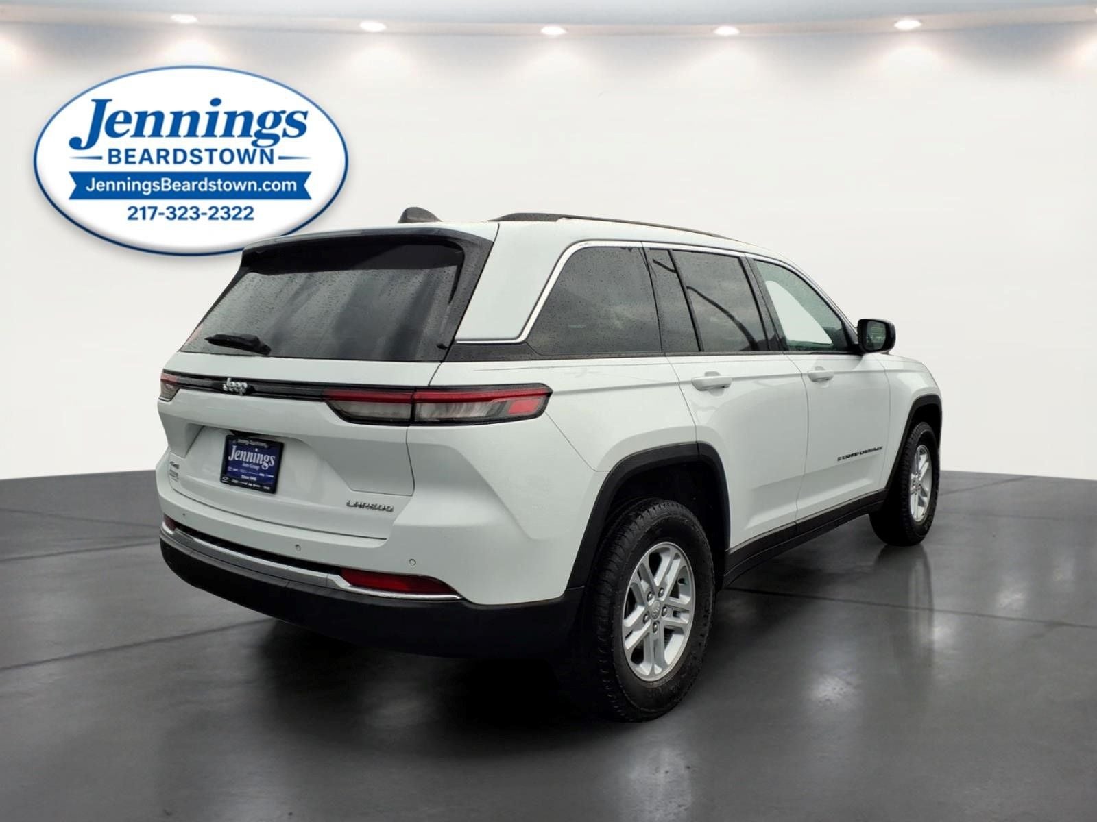 2023 Jeep Grand Cherokee Laredo 4x4