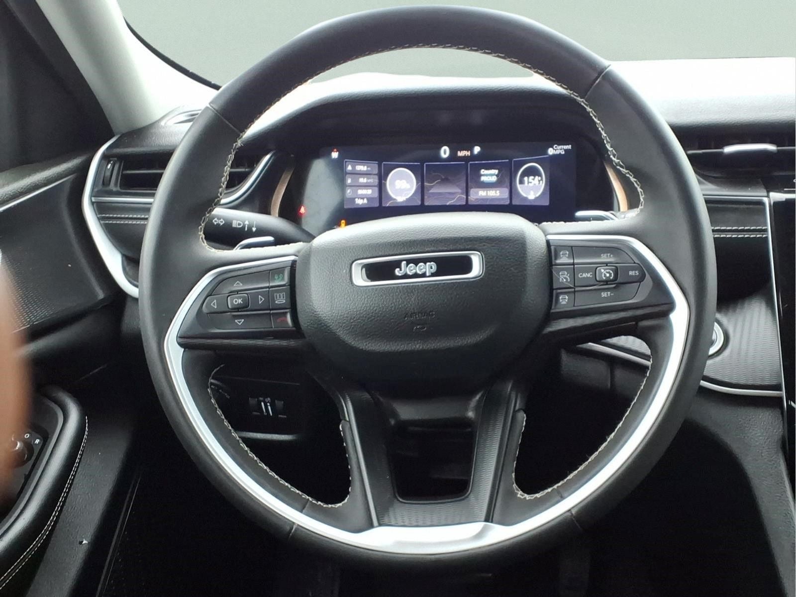 2023 Jeep Grand Cherokee Laredo 4x4