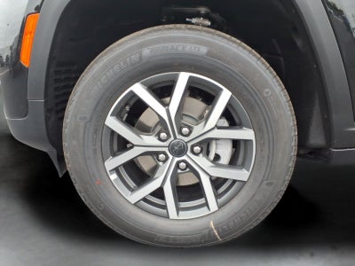 2027 Jeep Grand Cherokee GRAND CHEROKEE LAREDO 4X4