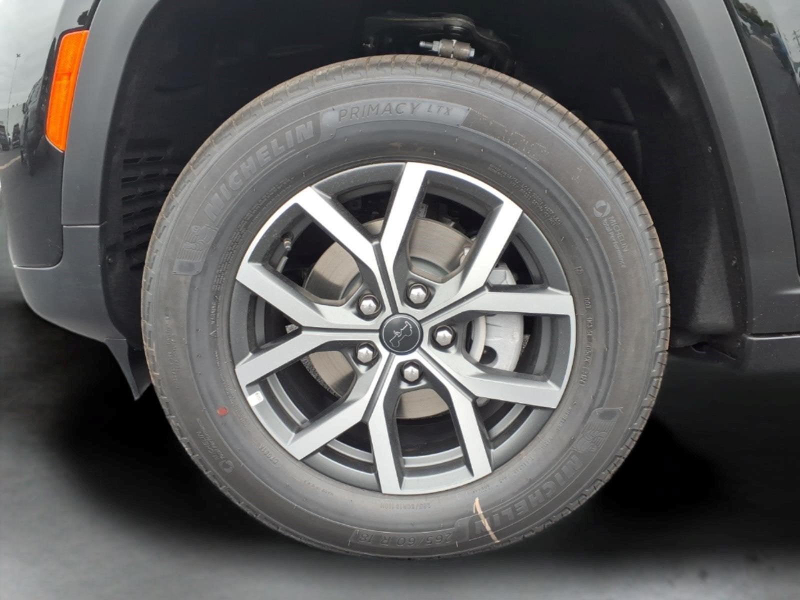 2027 Jeep Grand Cherokee GRAND CHEROKEE LAREDO 4X4