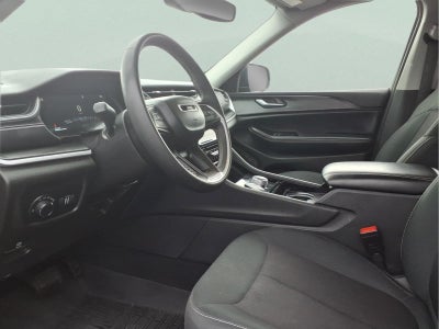 2023 Jeep Grand Cherokee Laredo 4x4
