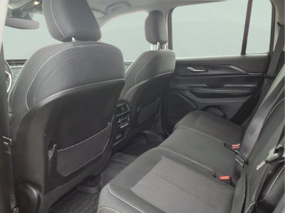 2023 Jeep Grand Cherokee Laredo 4x4