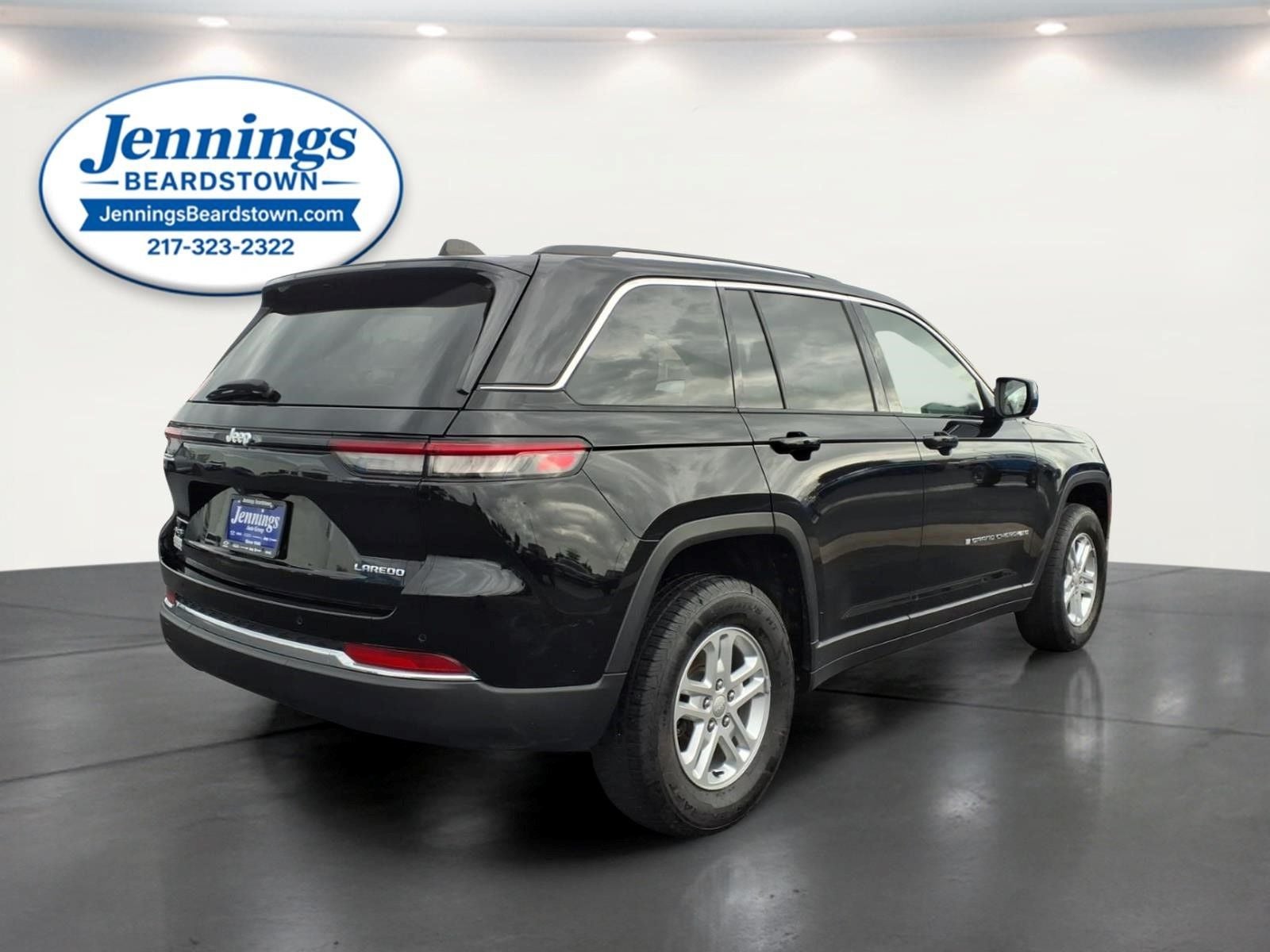 2023 Jeep Grand Cherokee Laredo 4x4