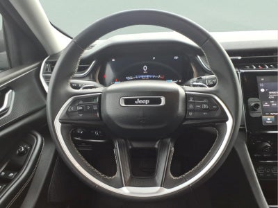 2023 Jeep Grand Cherokee Laredo 4x4