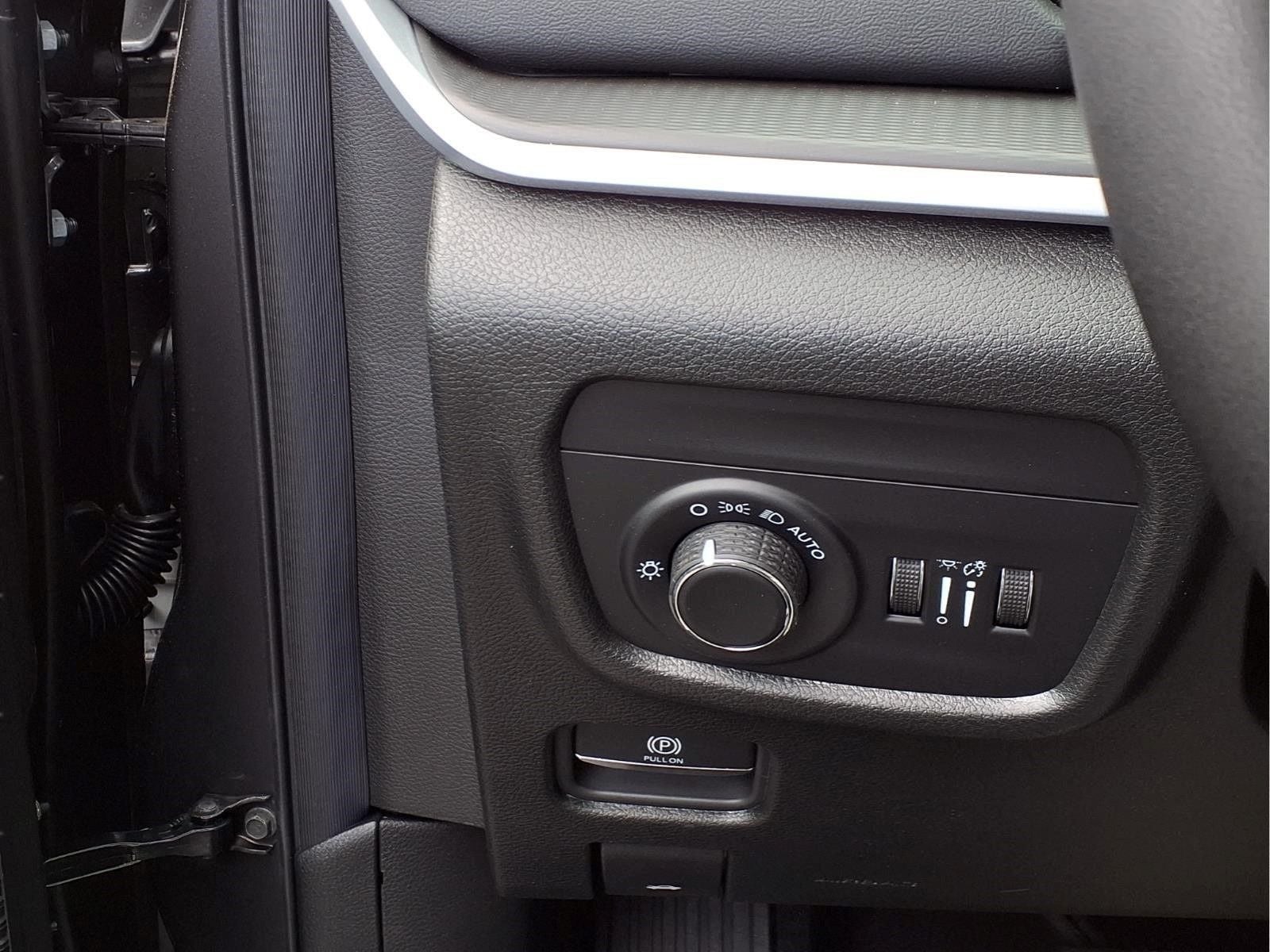 2026 Jeep Grand Cherokee GRAND CHEROKEE L LAREDO 4X4