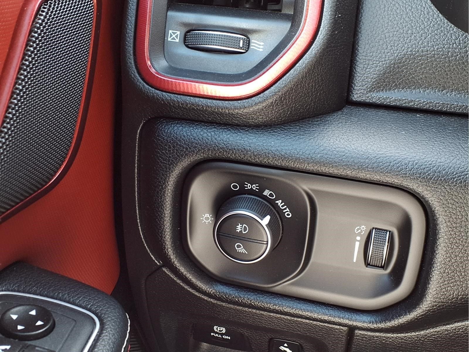 2020 RAM 1500 Rebel Crew Cab 4x4 5'7' Box