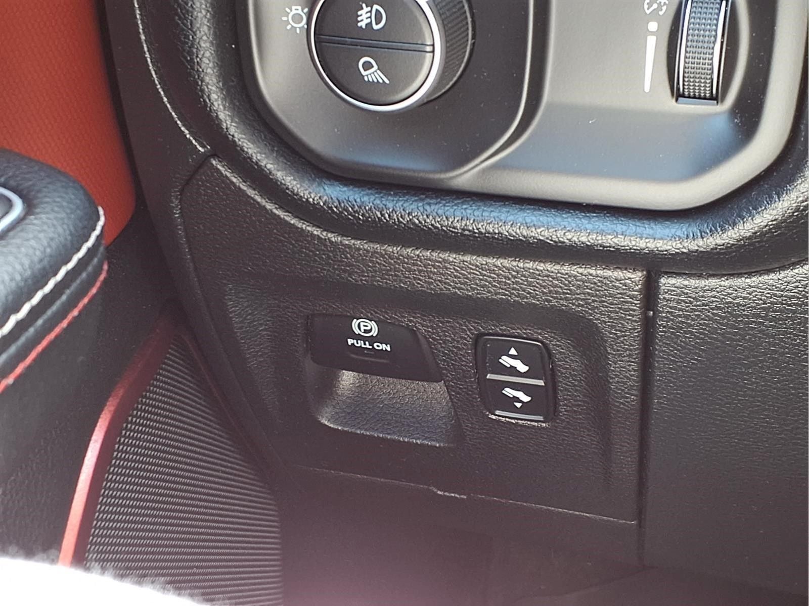 2020 RAM 1500 Rebel Crew Cab 4x4 5'7' Box