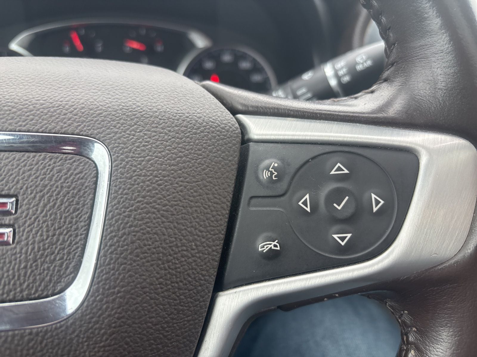 2020 GMC Acadia FWD SLT