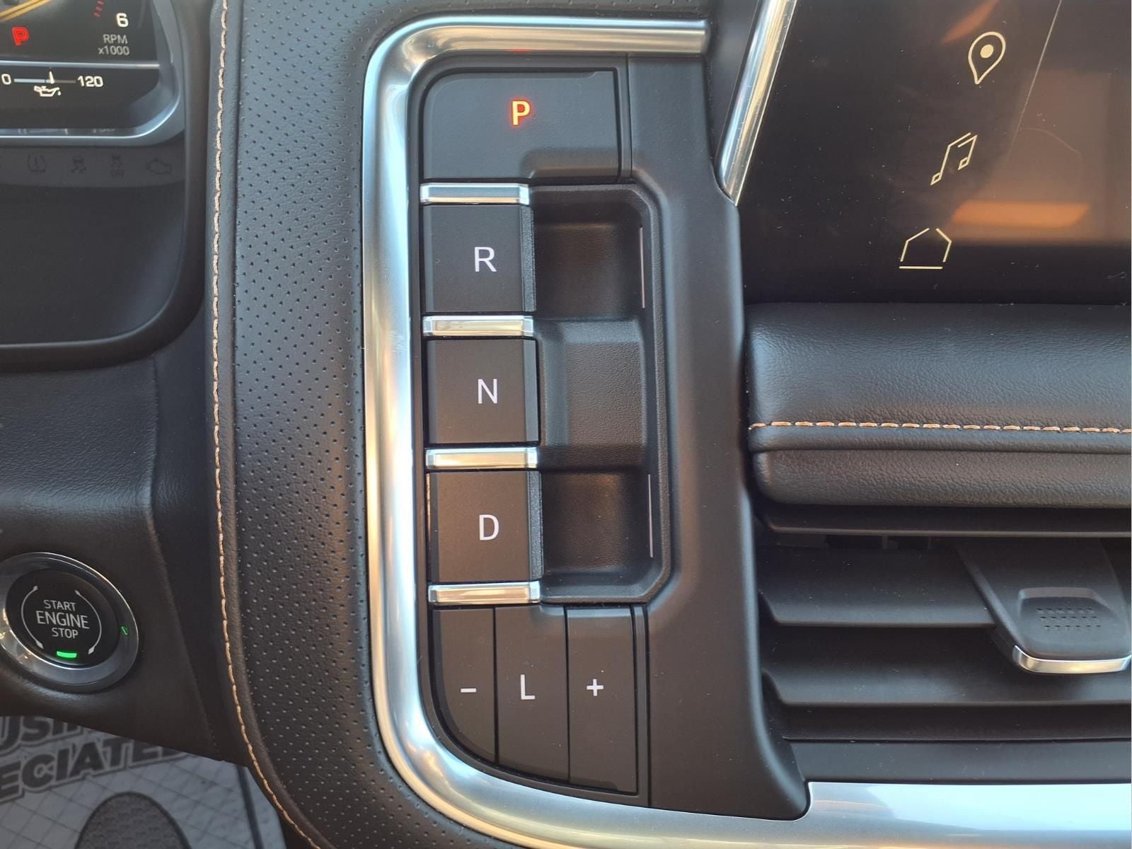 2023 GMC Yukon 4WD AT4