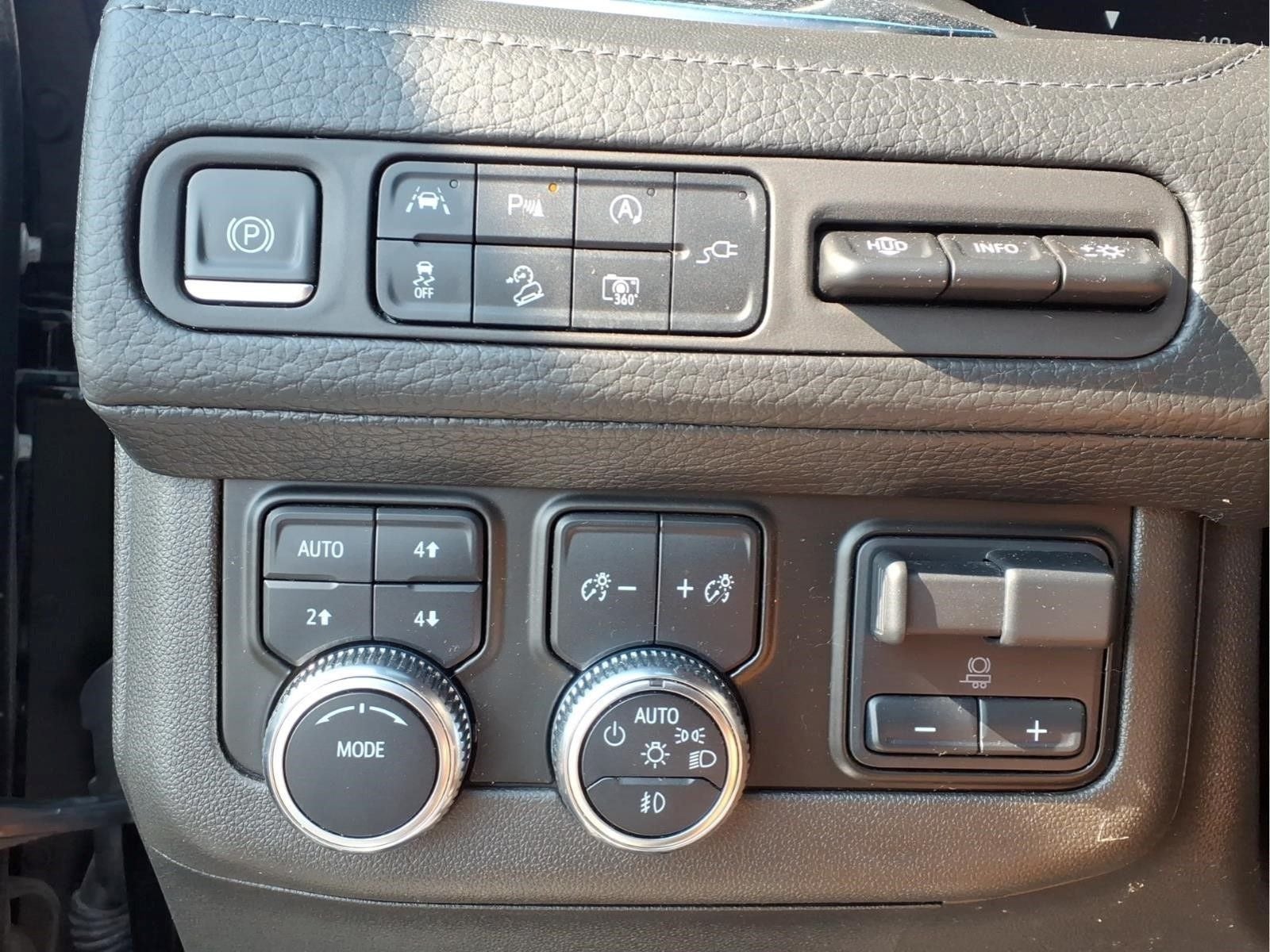 2022 GMC Yukon XL 4WD Denali