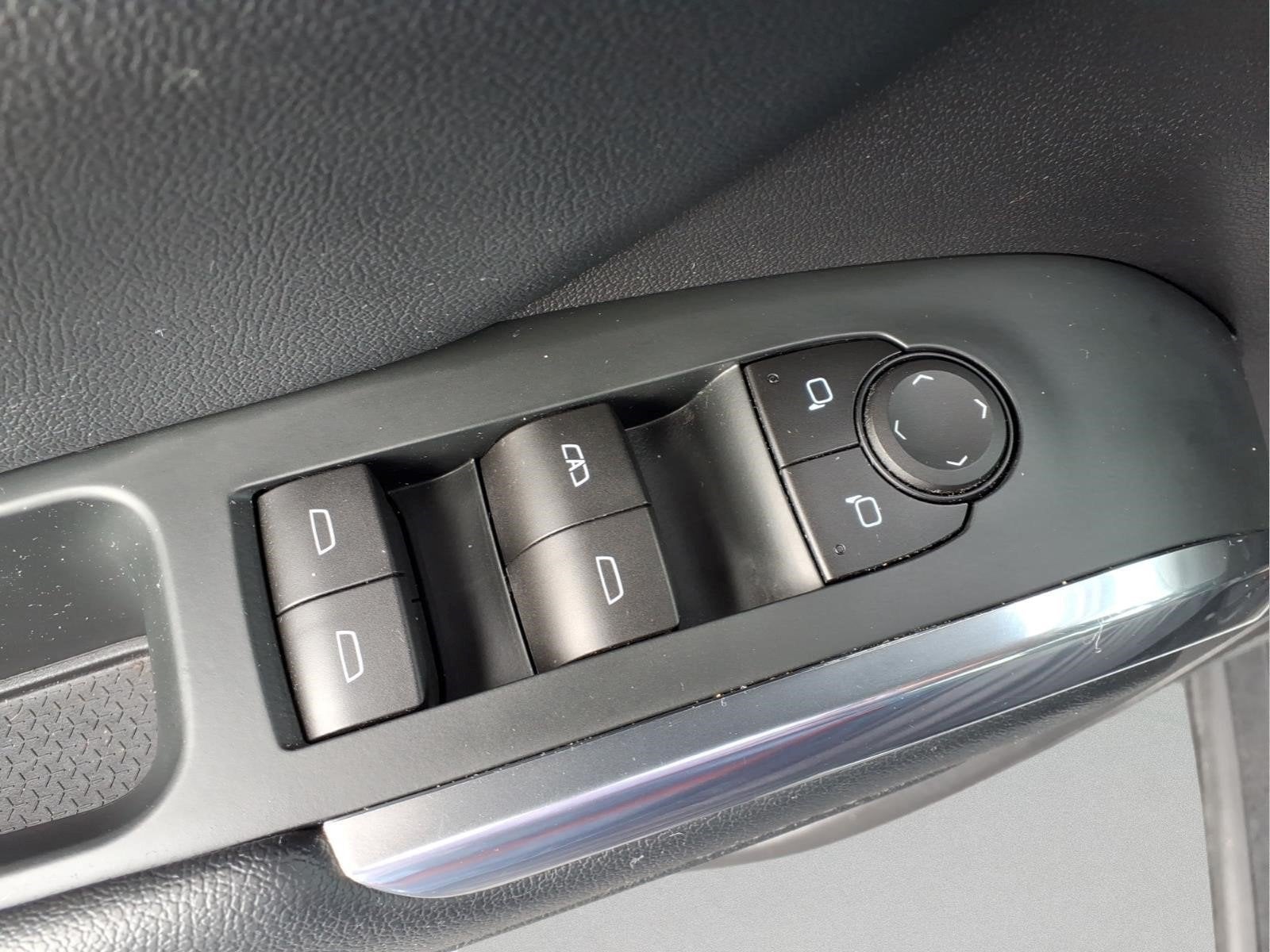 2025 Chevrolet Traverse FWD LT