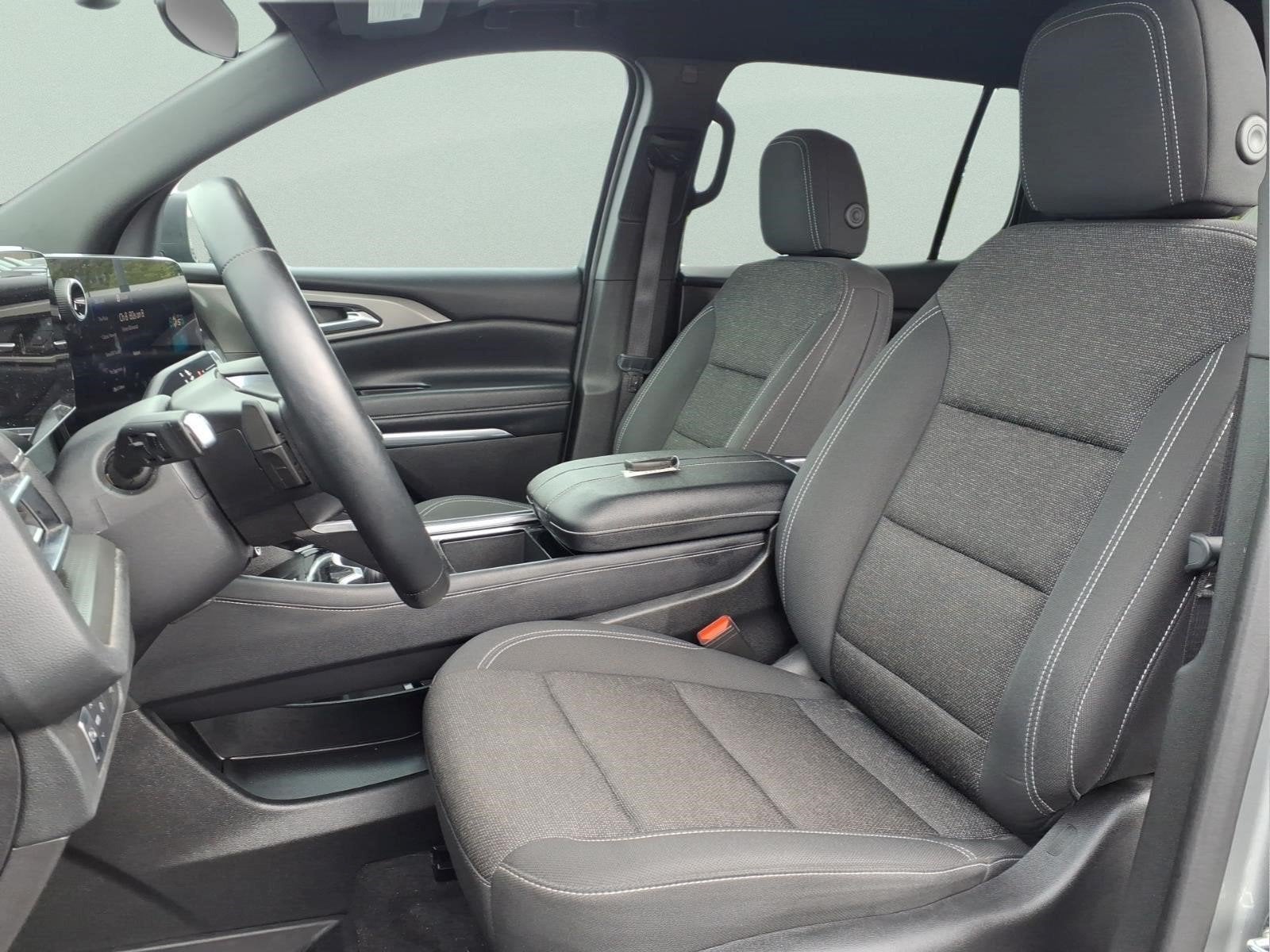 2025 Chevrolet Traverse FWD LT