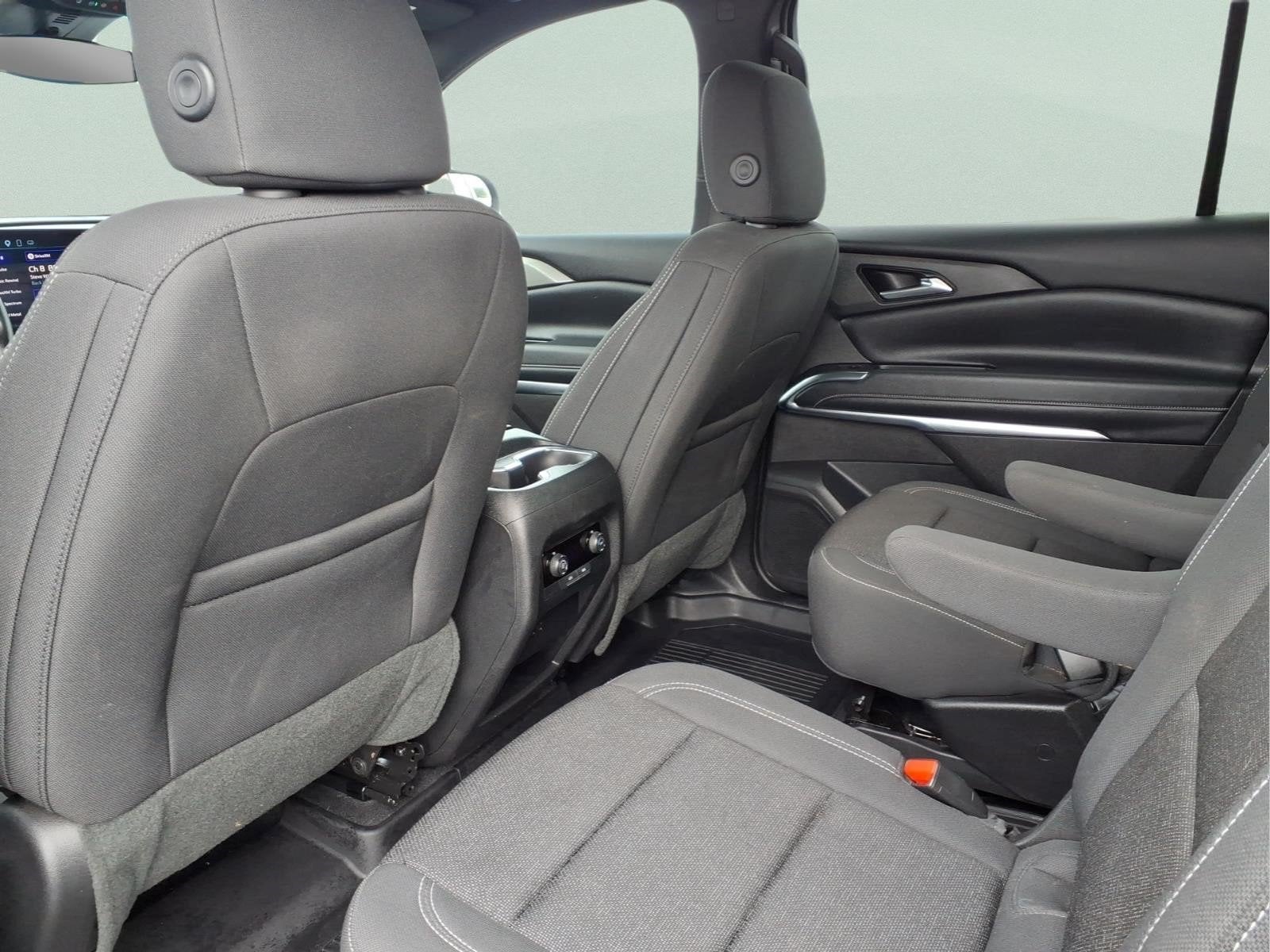 2025 Chevrolet Traverse FWD LT