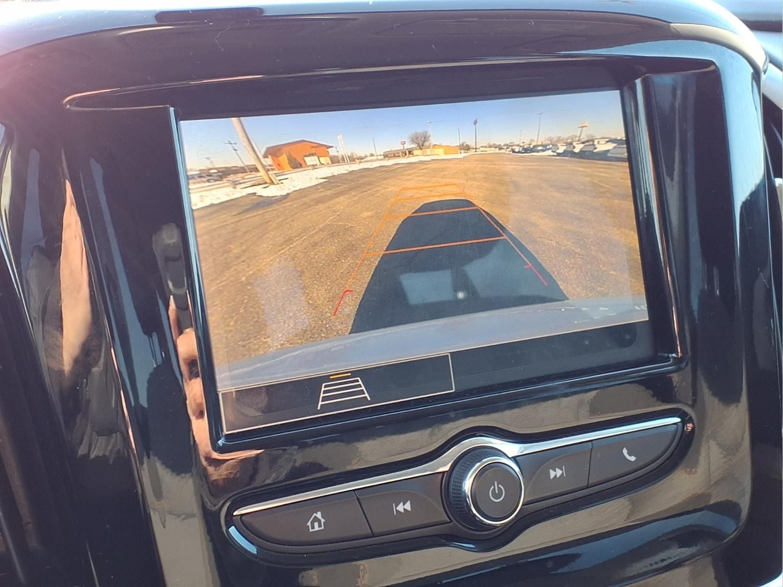 2021 Chevrolet Traverse AWD LS