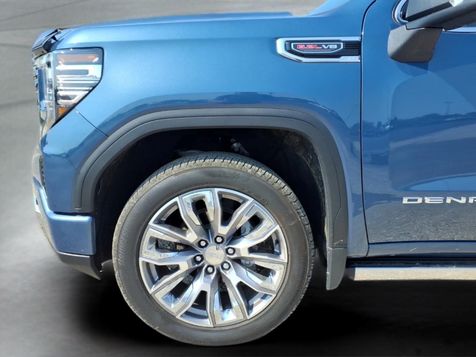 2025 GMC Sierra 1500 4WD Crew Cab Short Box Denali