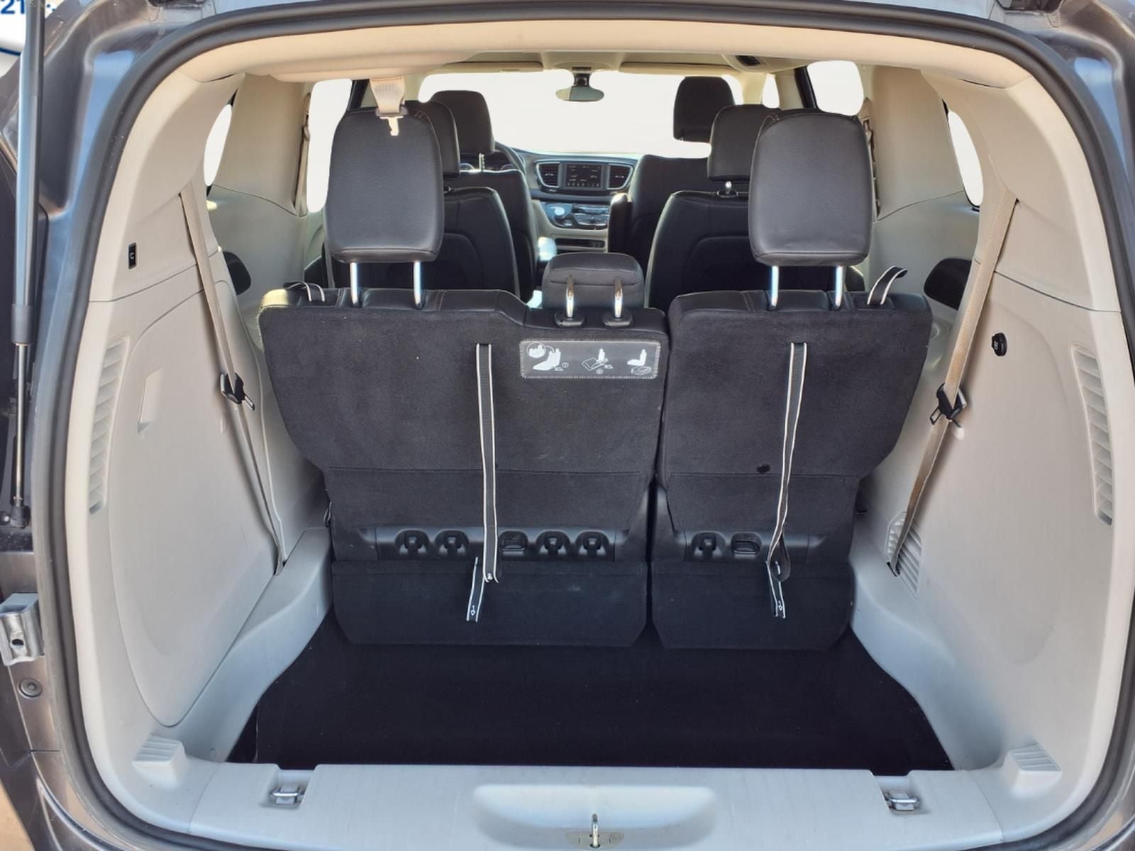 2020 Chrysler Pacifica Touring L