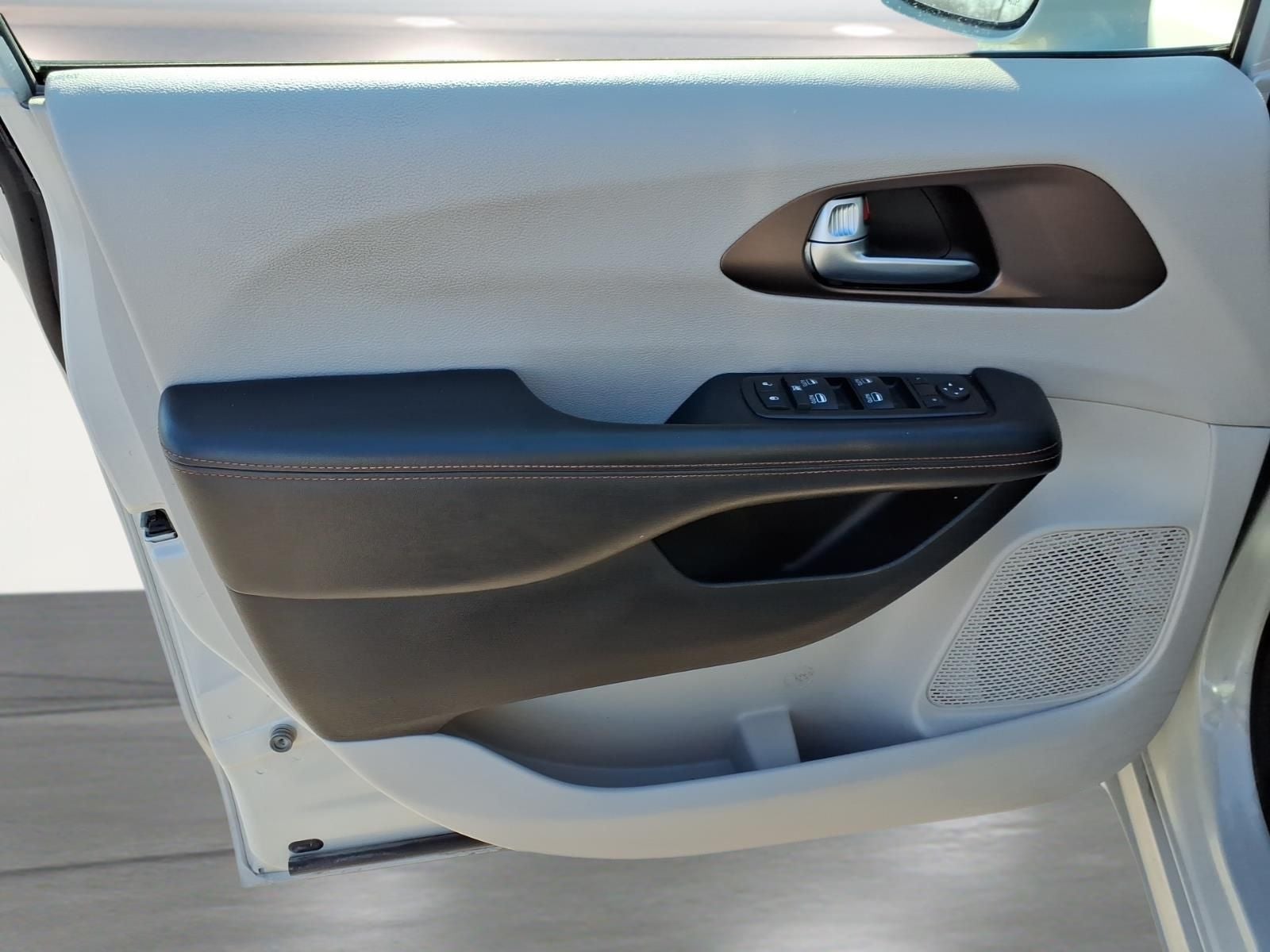 2019 Chrysler Pacifica Touring L Plus