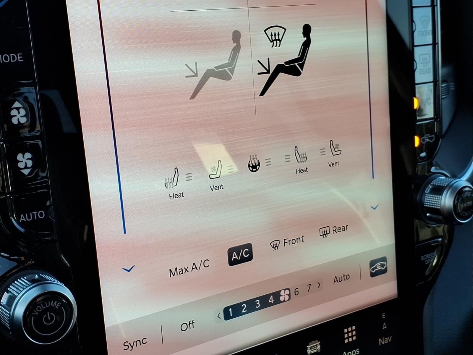 2025 RAM Ram 3500 RAM 3500 LARAMIE CREW CAB 4X4 6'4' BOX