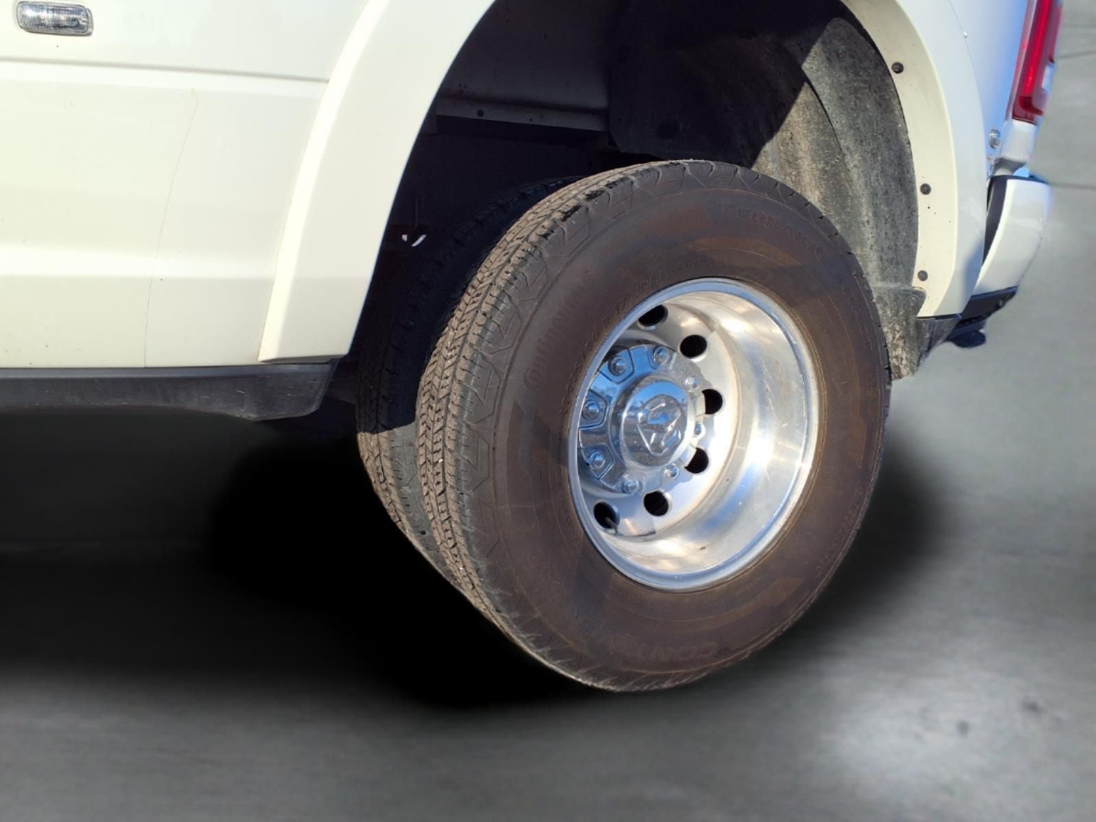 2022 RAM 3500 Limited Longhorn Crew Cab 4x4 8' Box