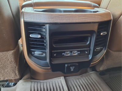 2022 RAM 3500 Limited Longhorn Crew Cab 4x4 8' Box