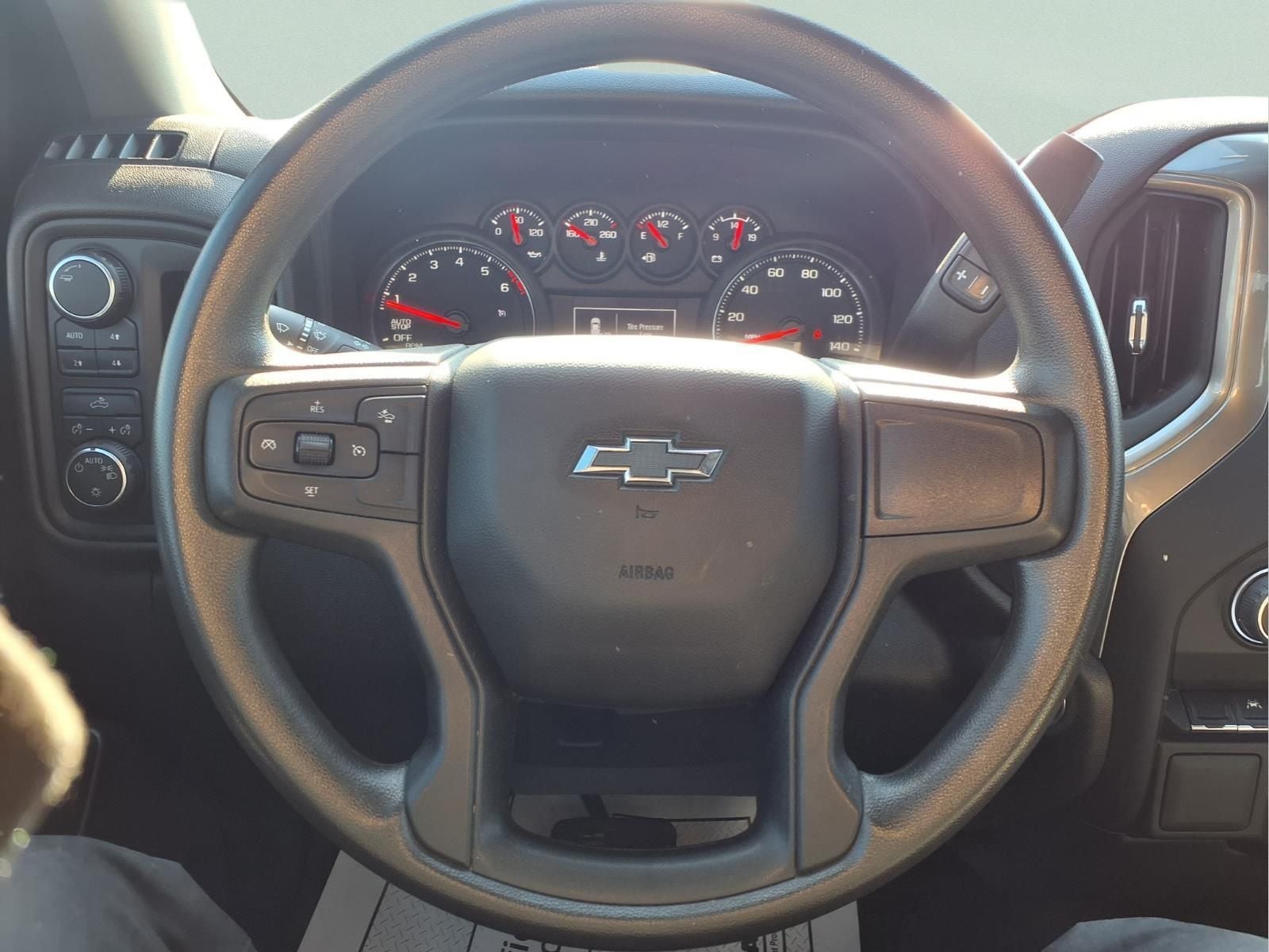 2024 Chevrolet Silverado 1500 4WD Crew Cab Short Bed Custom Trail Boss