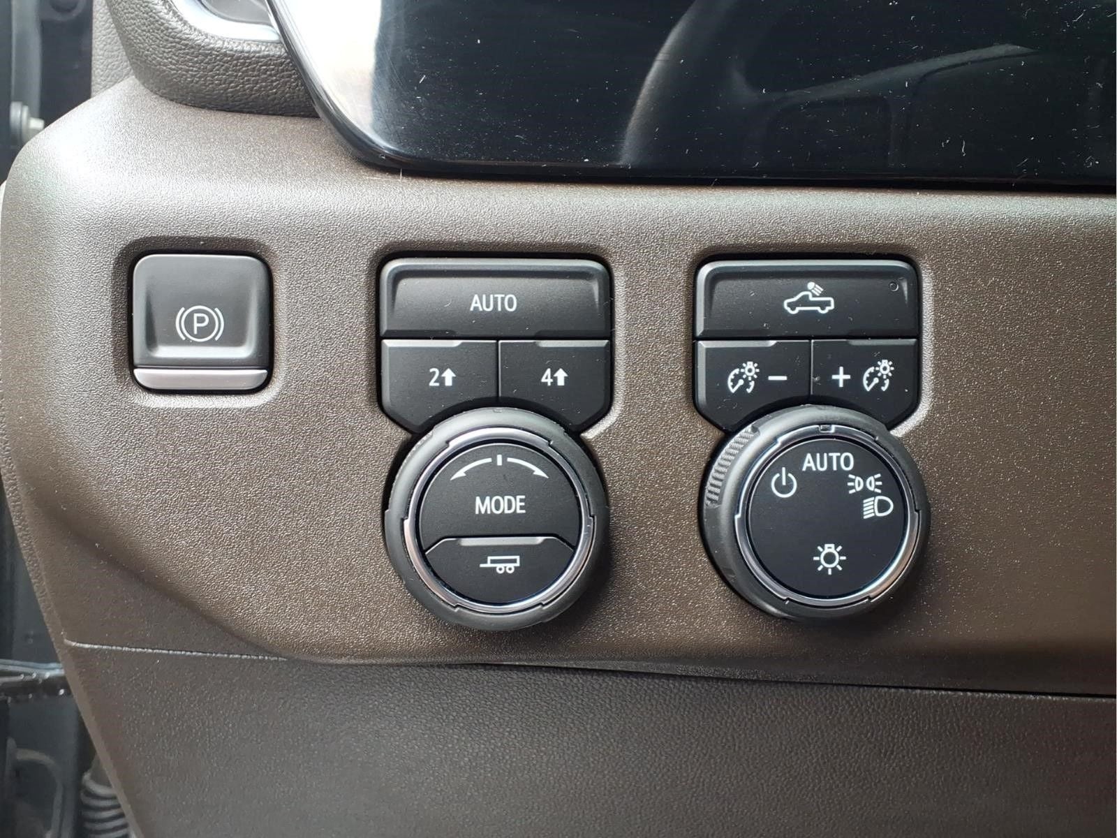2023 Chevrolet Silverado 1500 4WD Crew Cab Standard Bed LT