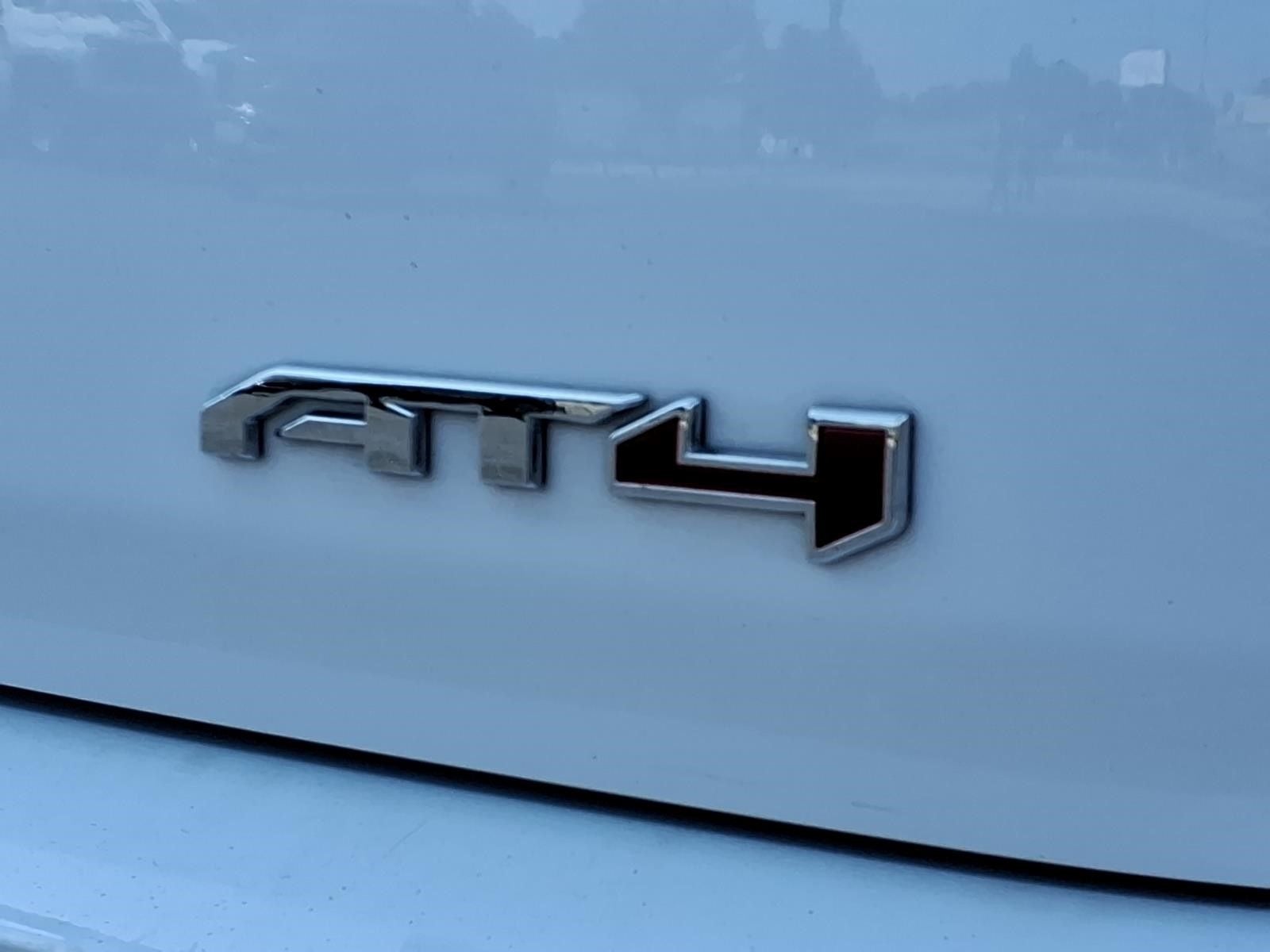 2023 GMC Terrain AWD AT4