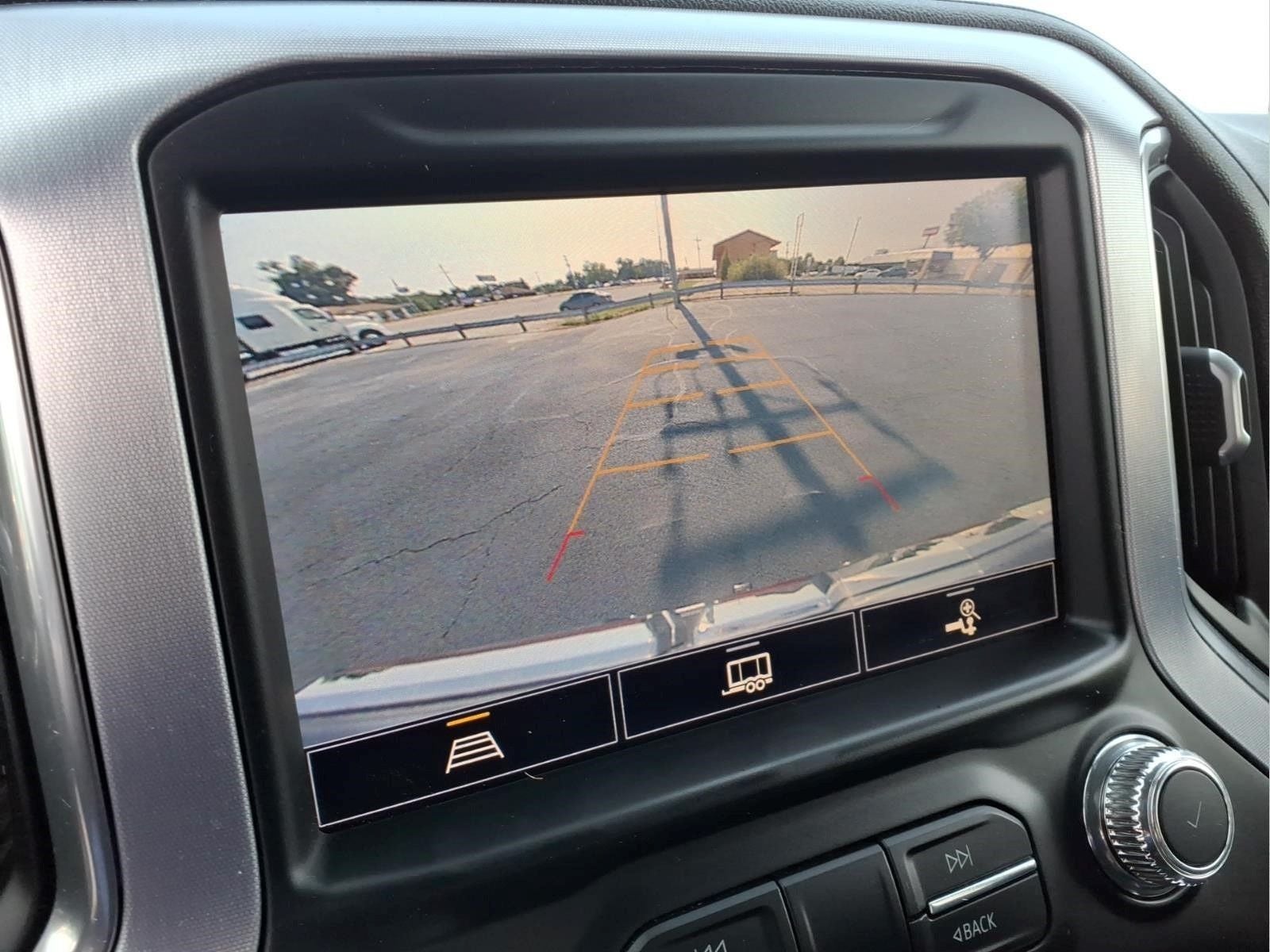 2021 GMC Sierra 1500 4WD Crew Cab Short Box SLT