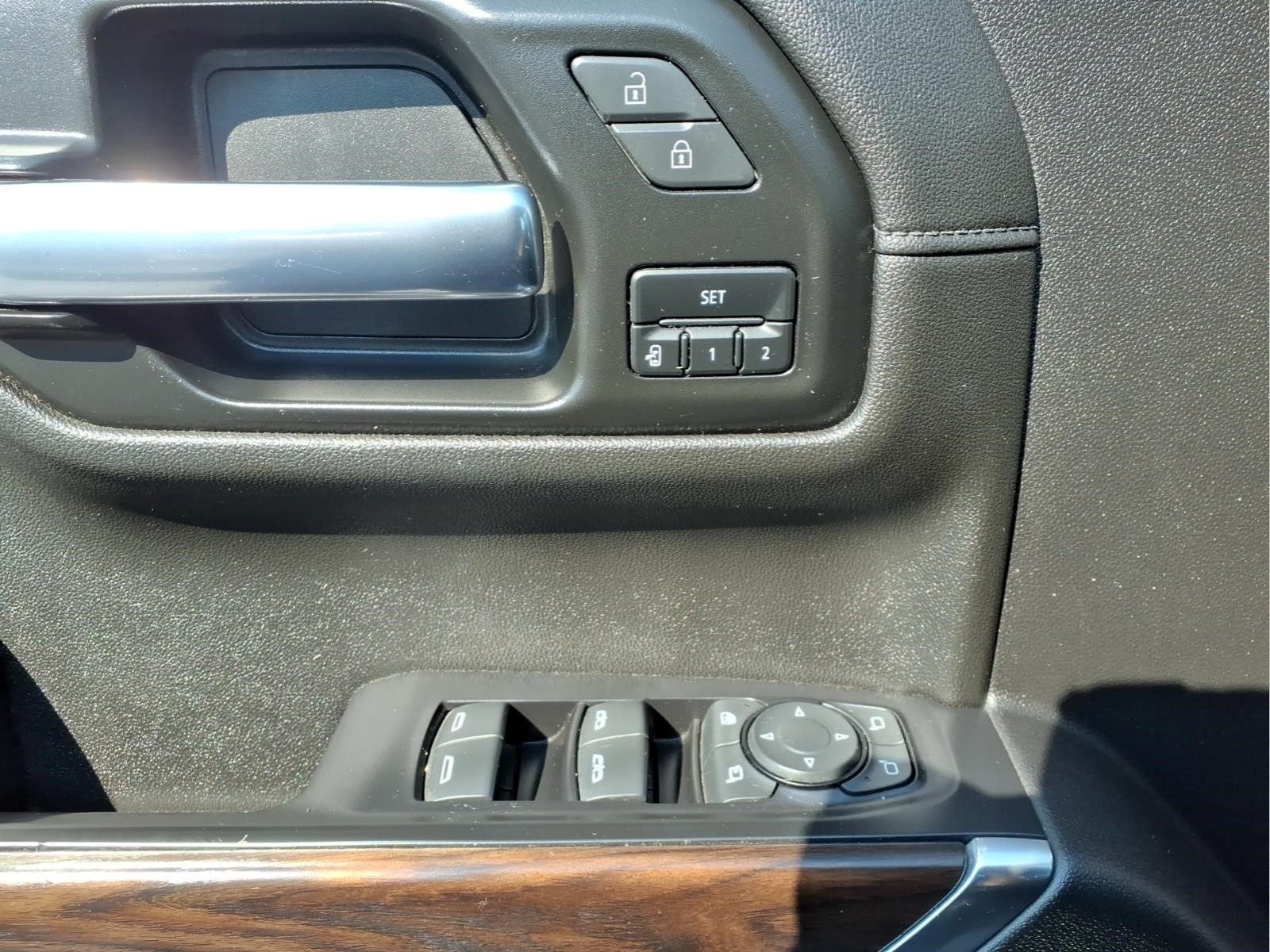 2021 GMC Sierra 1500 4WD Crew Cab Short Box SLT