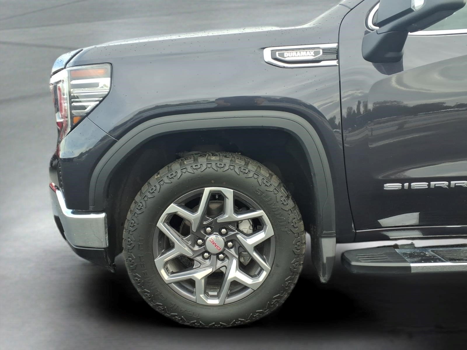 2025 GMC Sierra 1500 4WD Crew Cab Short Box SLT