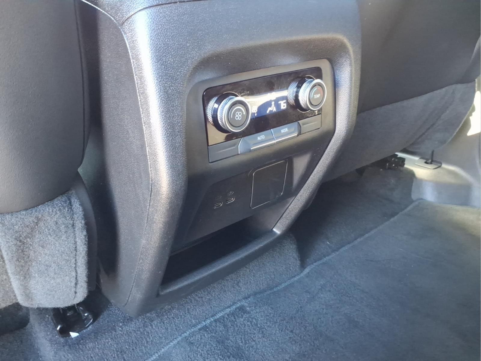 2025 Buick Enclave Preferred FWD