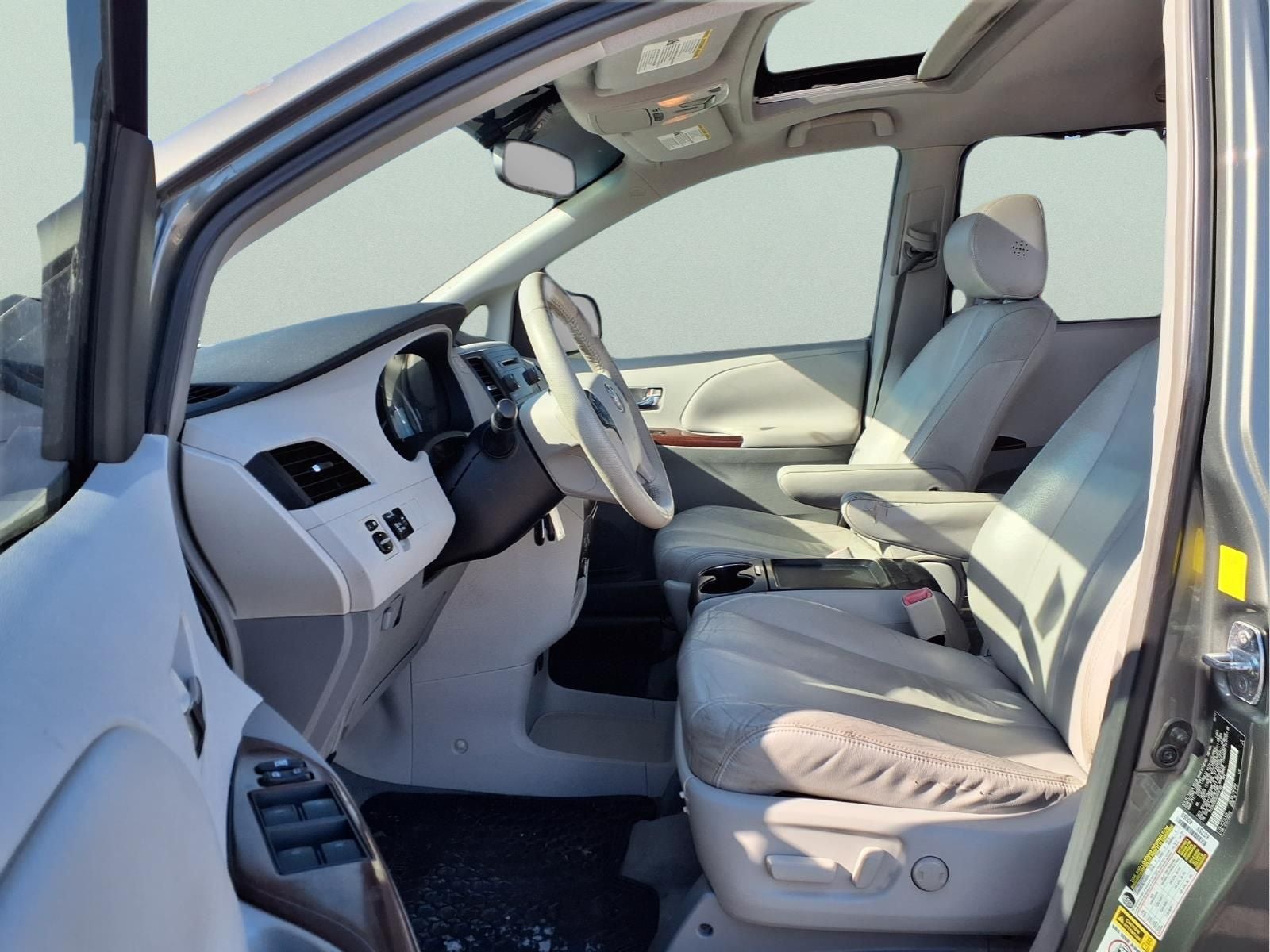 2011 Toyota Sienna Limited V6