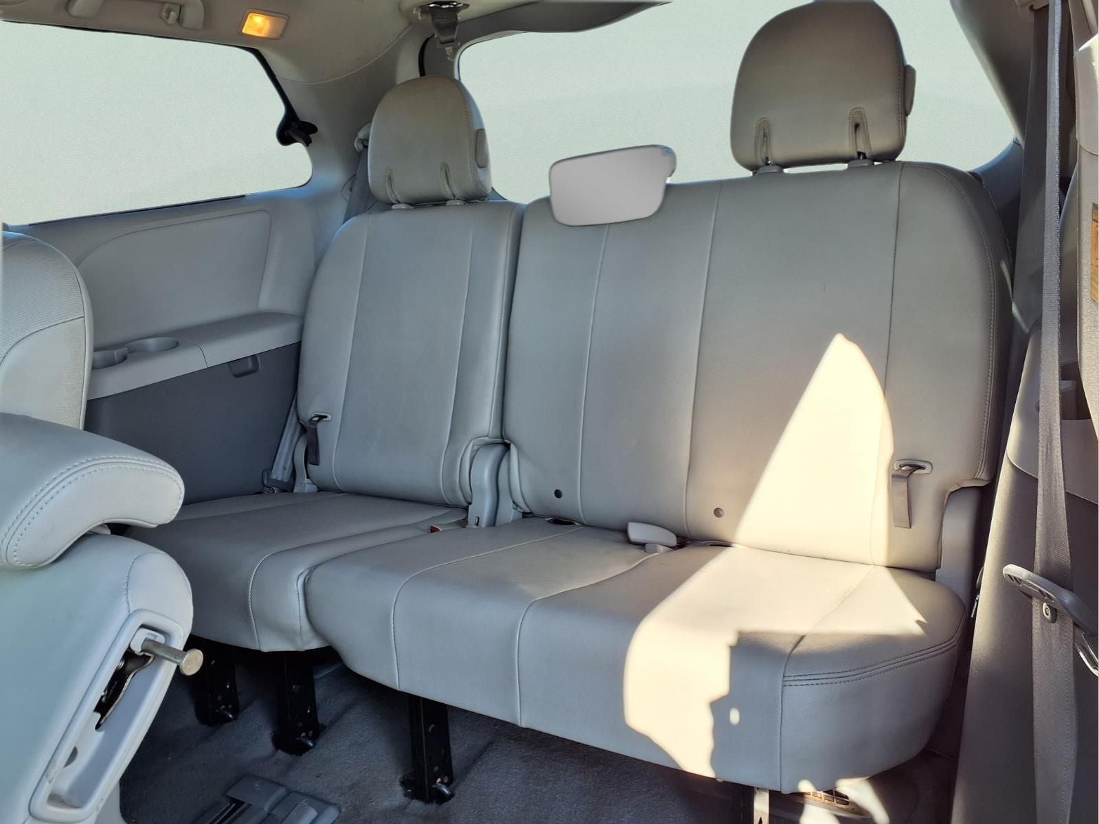 2011 Toyota Sienna Limited V6