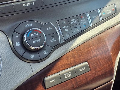 2011 Toyota Sienna Limited V6