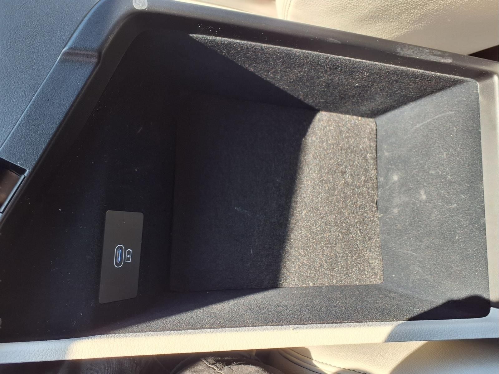 2025 Genesis G70 2.5T RWD