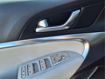 2025 Genesis G70 2.5T RWD