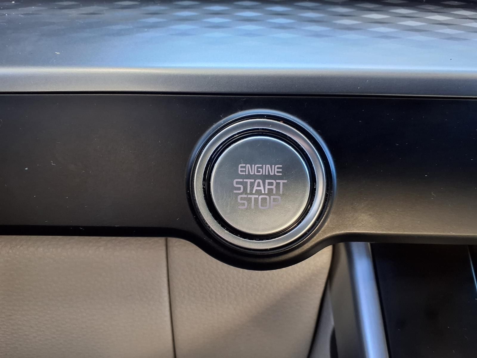 2024 Kia Carnival MPV LX Seat Package