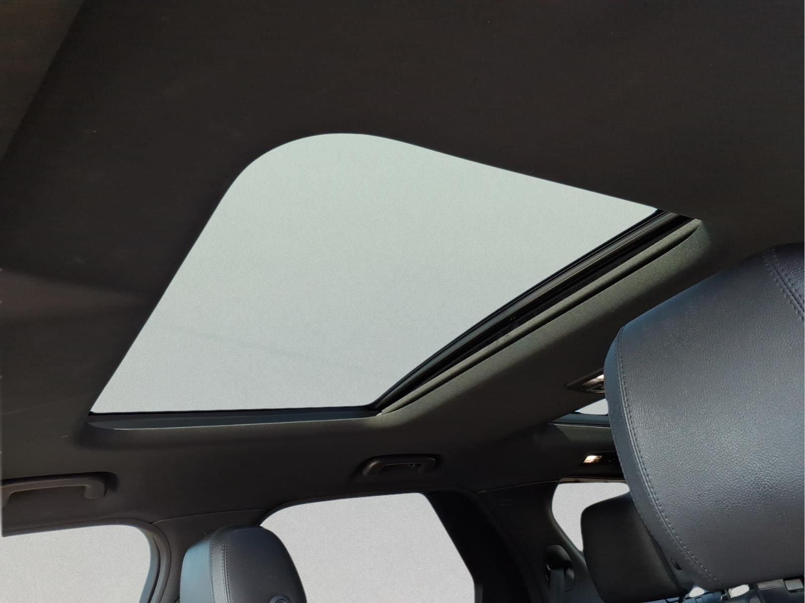 2018 Land Rover Discovery SE