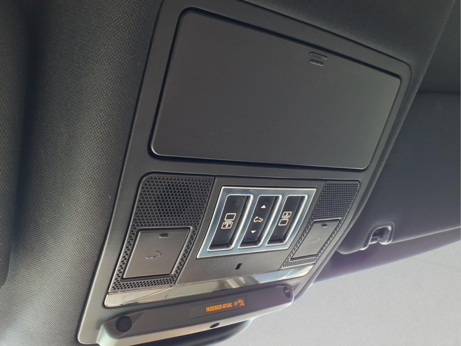 2018 Land Rover Discovery SE