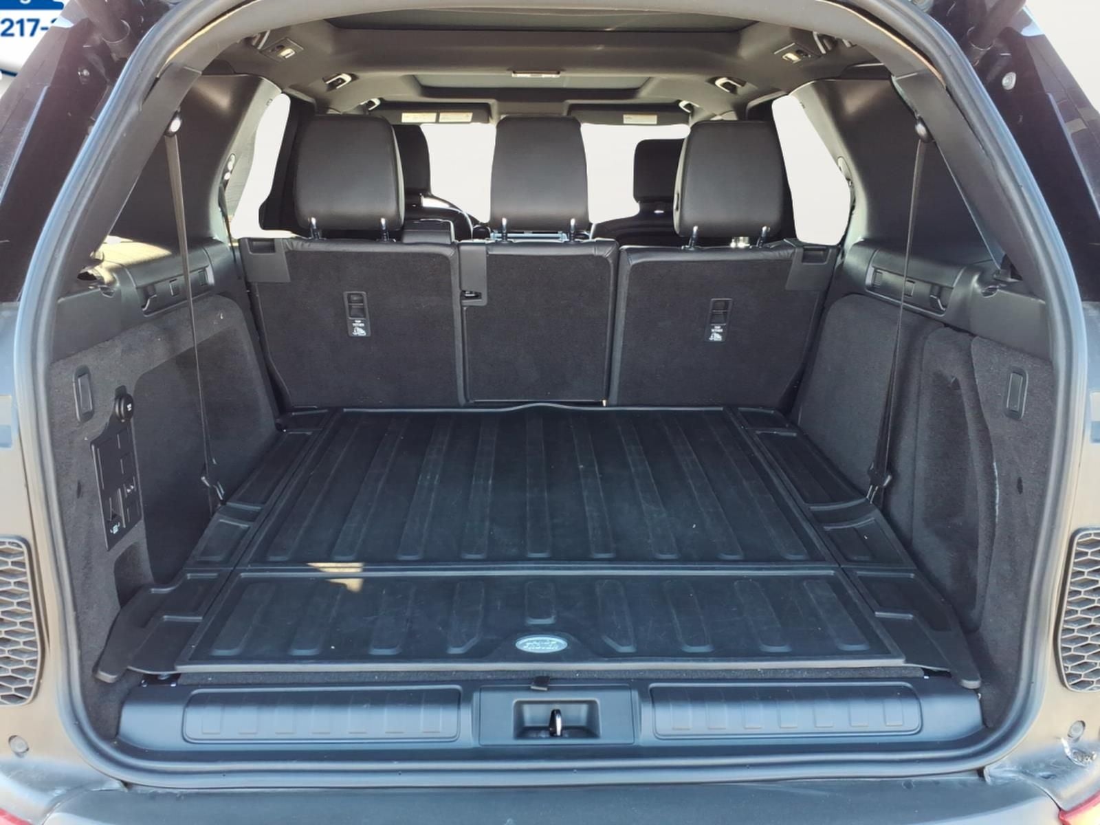 2018 Land Rover Discovery SE